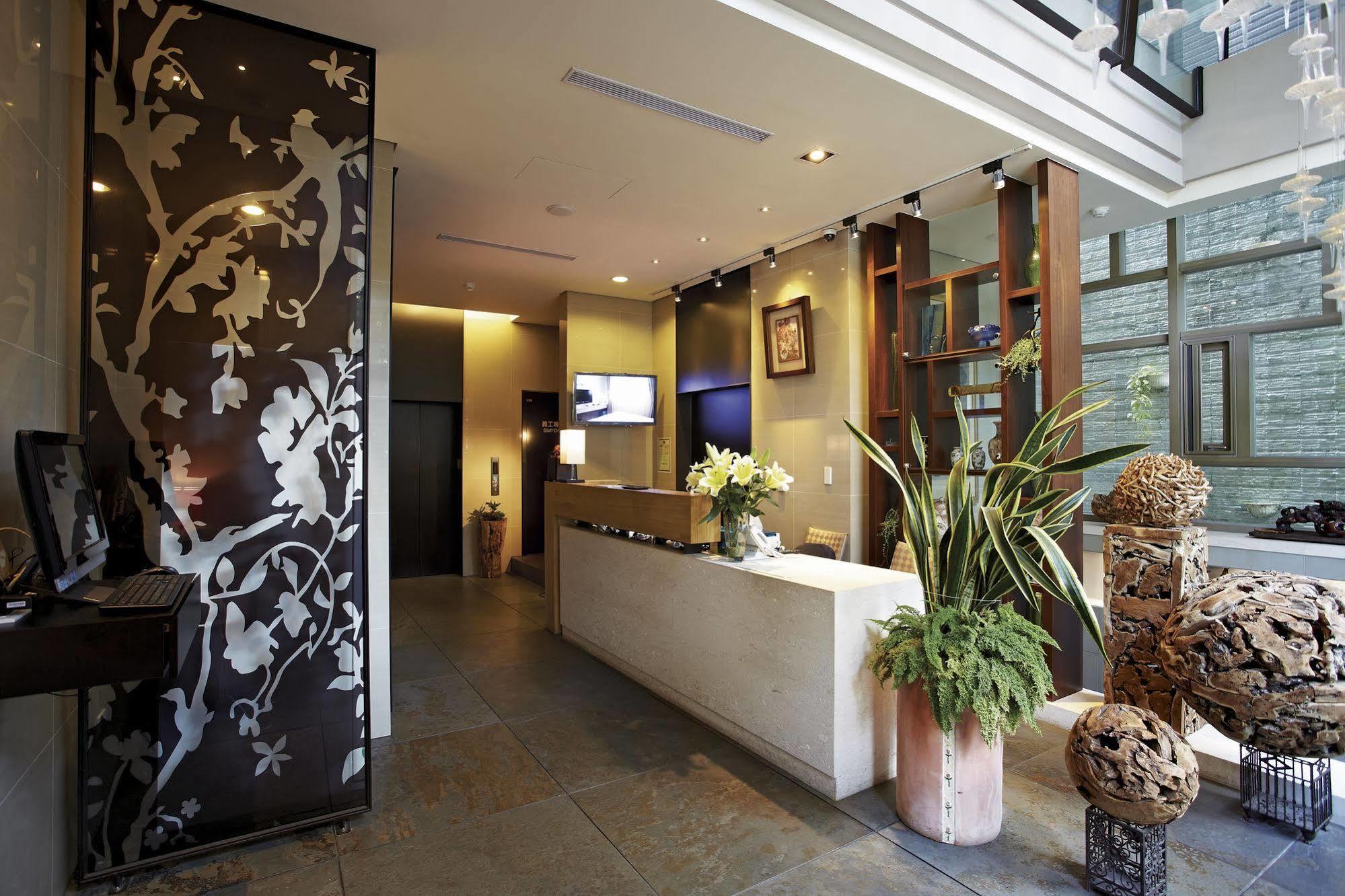 Micasa Hotel Тайчжун Экстерьер фото